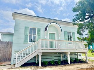 1312 35th Street, Galveston, TX 77550