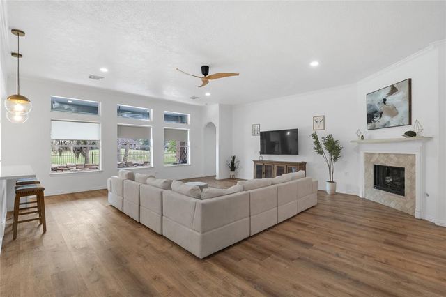 18327 Marlin Waters Drive, Humble, TX 77346