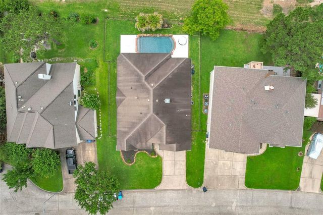 18327 Marlin Waters Drive, Humble, TX 77346