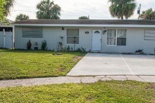 1545 S 24th Court, Riviera Beach, FL 33404
