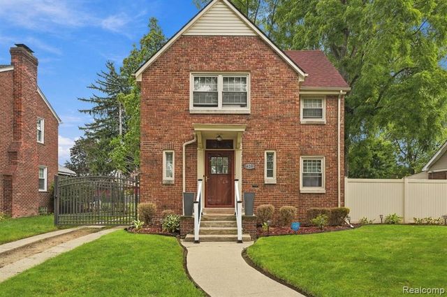 14200 Woodmont Avenue, Detroit, MI 48227