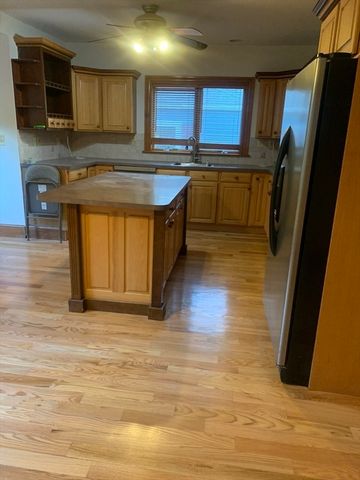 22 Lindale Avenue 1, Dedham, MA 02026