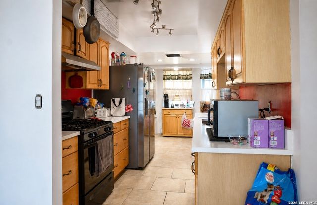 7815 MOUNTAIN FRST, San Antonio, TX 78239