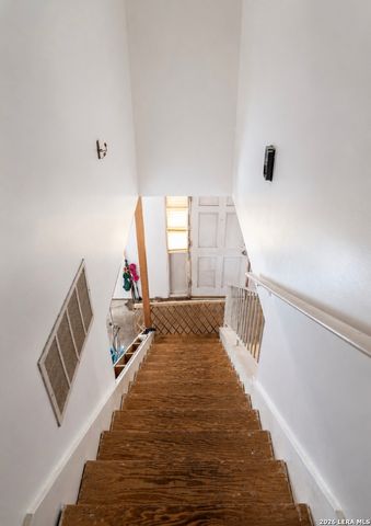 7815 MOUNTAIN FRST, San Antonio, TX 78239