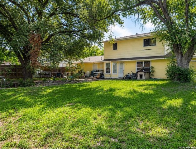 7815 MOUNTAIN FRST, San Antonio, TX 78239