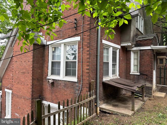 1511 S CAMERON TER, Harrisburg, PA 17104