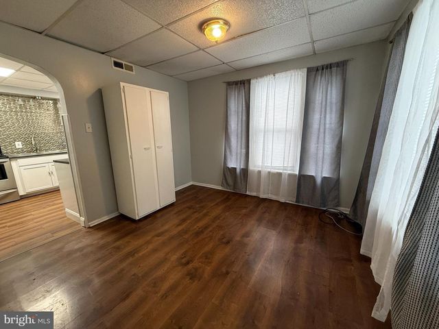 1511 S CAMERON TER, Harrisburg, PA 17104