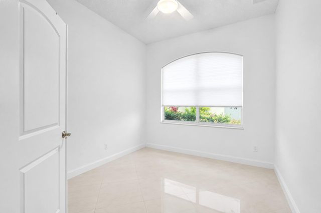 8914 Brittany Lakes Drive, Boynton Beach, FL 33472