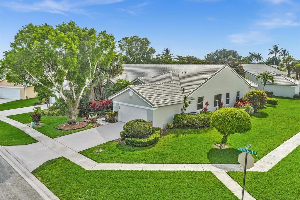 8914 Brittany Lakes Drive, Boynton Beach, FL 33472