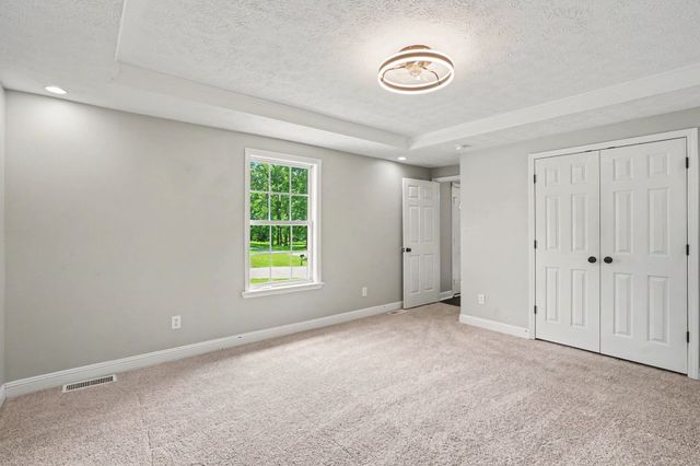 187 S Palmers Chapel Rd, White House, TN 37188
