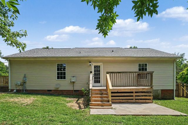 187 S Palmers Chapel Rd, White House, TN 37188