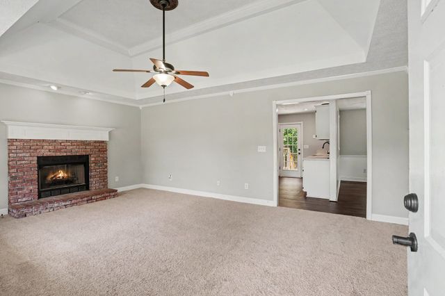 187 S Palmers Chapel Rd, White House, TN 37188