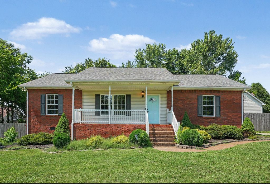 187 S Palmers Chapel Rd, White House, TN 37188