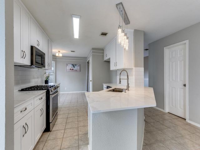 2101 Southeastern TRL, Round Rock, TX 78664