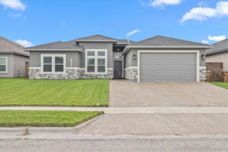7958 Snake River Dr, Corpus Christi, TX 78414