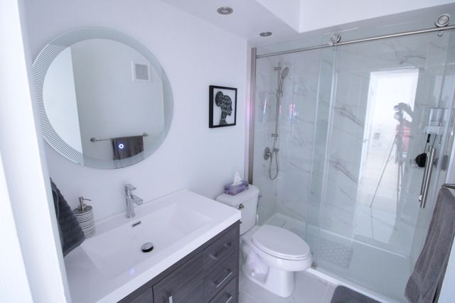 440 Paradise Isle Boulevard 303, Hallandale Beach, FL 33009