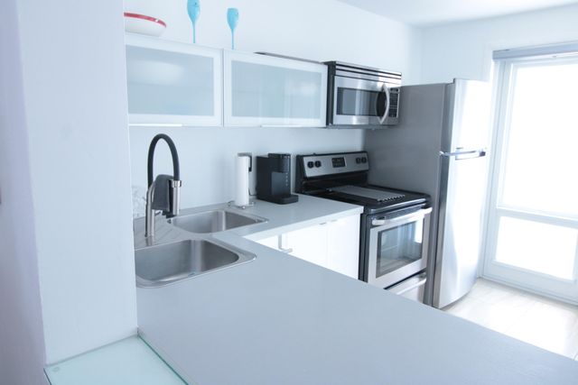 440 Paradise Isle Boulevard 303, Hallandale Beach, FL 33009