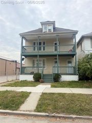 11331 Saint Aubin Street, Hamtramck, MI 48212