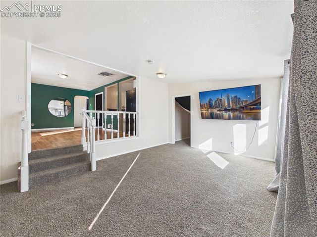 706 Airlane Avenue, Pueblo, CO 81005