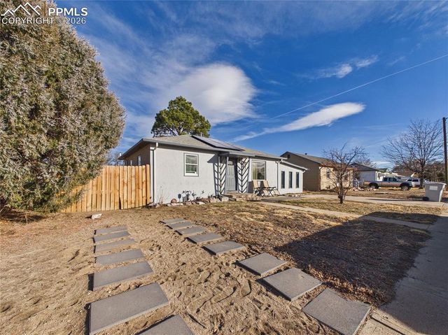 706 Airlane Avenue, Pueblo, CO 81005