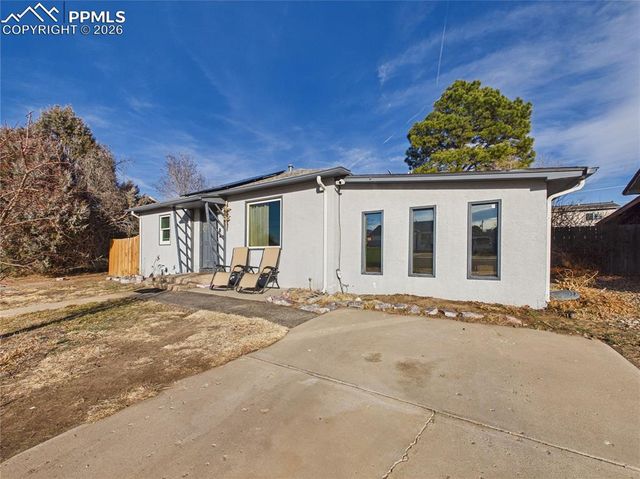 706 Airlane Avenue, Pueblo, CO 81005