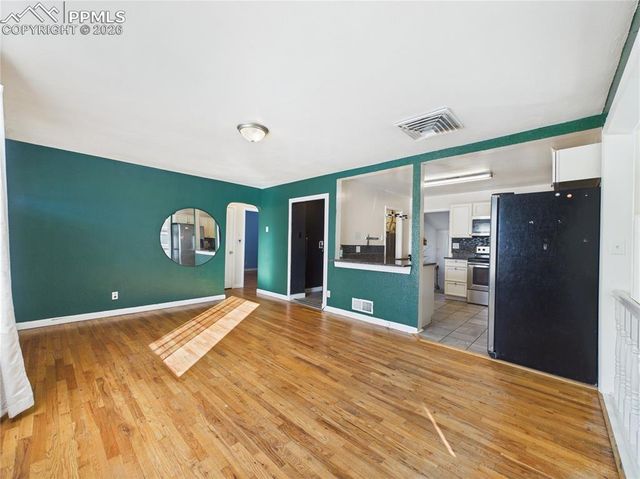 706 Airlane Avenue, Pueblo, CO 81005