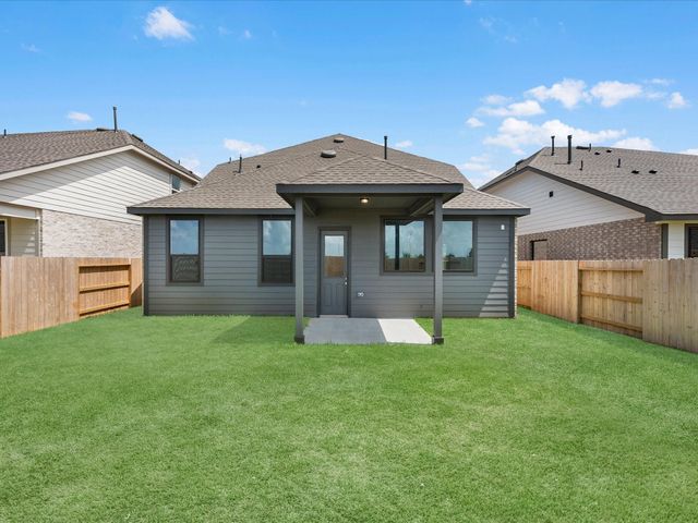 313 Redbud Ridge Drive, Brookshire, TX 77423