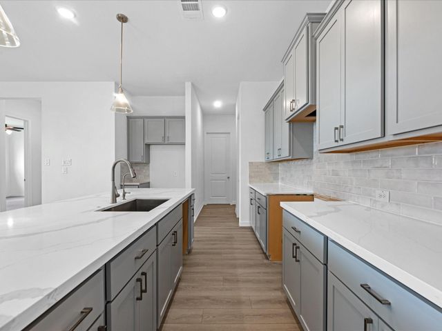313 Redbud Ridge Drive, Brookshire, TX 77423