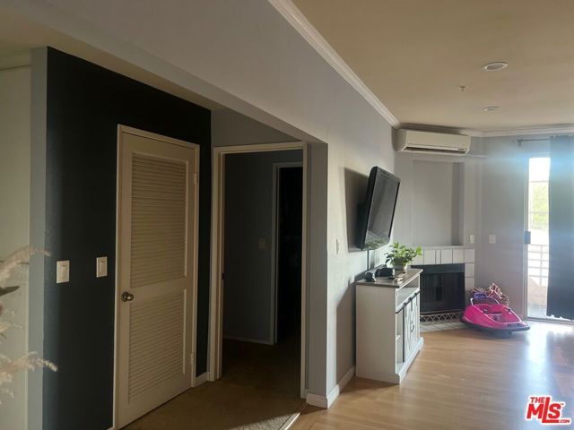 640 W 4th Street 205, Long Beach, CA 90802