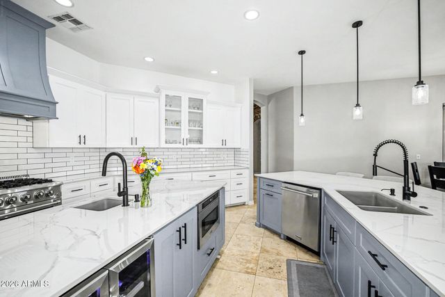 20117 E CALLE DE FLORES --, Queen Creek, AZ 85142