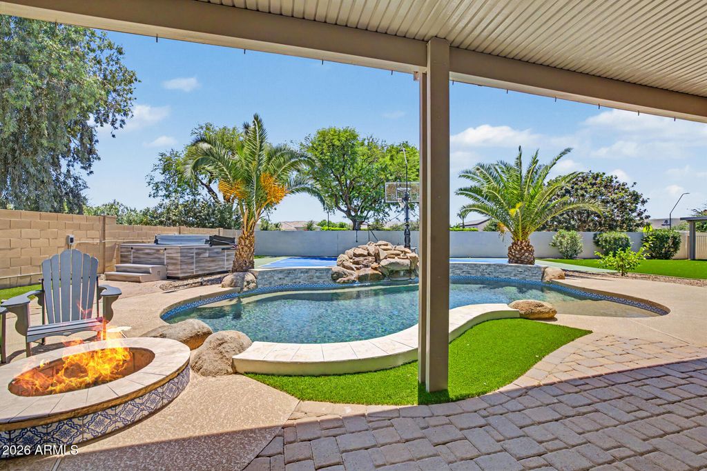 Image 73 of property listing at 20117 E CALLE DE FLORES --, Queen Creek, AZ 85142