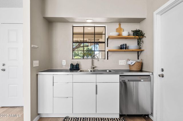 16209 N 16TH Street, Phoenix, AZ 85022