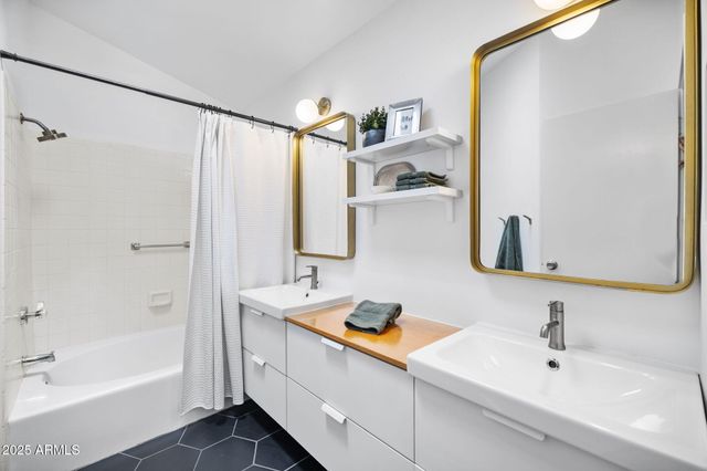 16209 N 16TH Street, Phoenix, AZ 85022