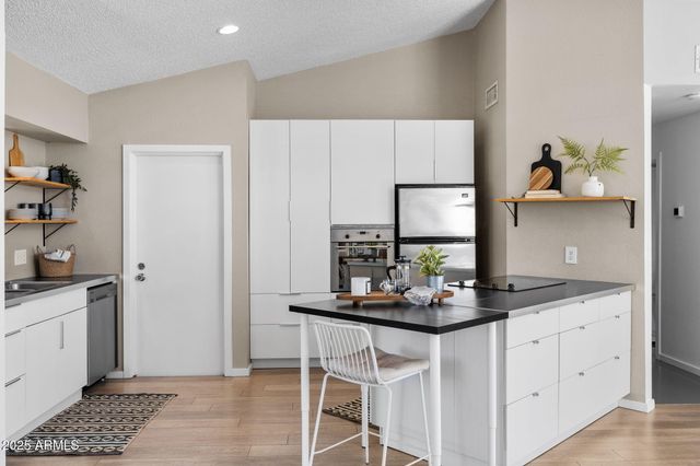 16209 N 16TH Street, Phoenix, AZ 85022