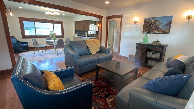 4883 S CENTER ST, Murray, UT 84107