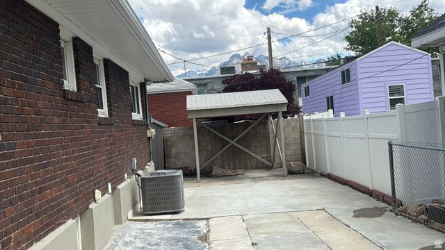 4883 S CENTER ST, Murray, UT 84107