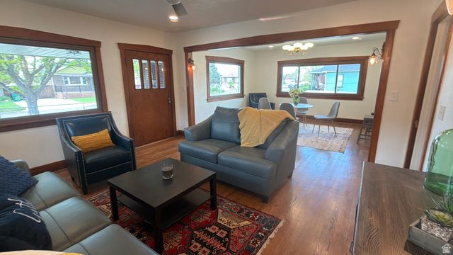 4883 S CENTER ST, Murray, UT 84107