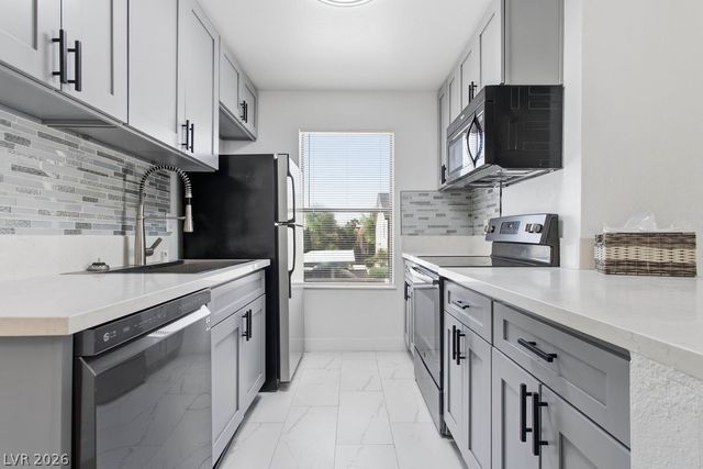 5121 Lindell Road 206, Las Vegas, NV 89118