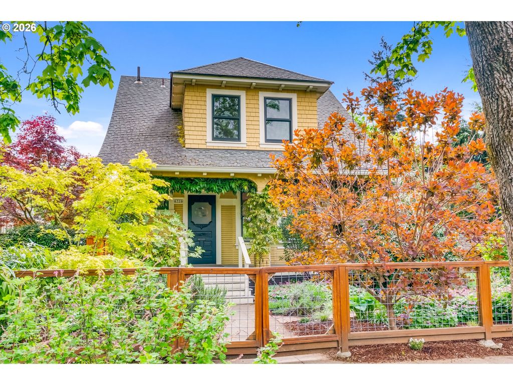 6326 N COMMERCIAL Ave, Portland, OR 97217