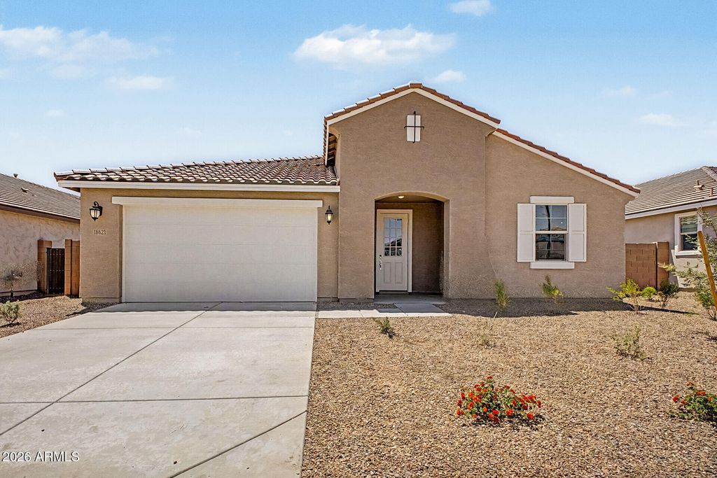 18621 W TOHONO Drive, Goodyear, AZ 85338 — exterior