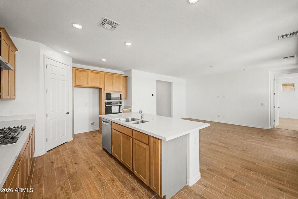 18621 W TOHONO Drive, Goodyear, AZ 85338 — photo 3