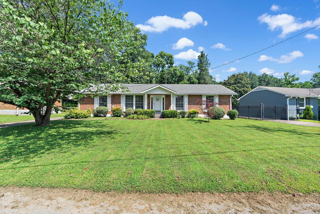 288 Cathy Jo Dr, Nashville, TN 37211
