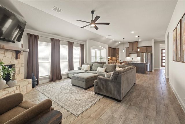 4452 Blue Mist Drive, Fort Worth, TX 76036