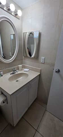 19201 Collins Avenue 1011, Sunny Isles Beach, FL 33160