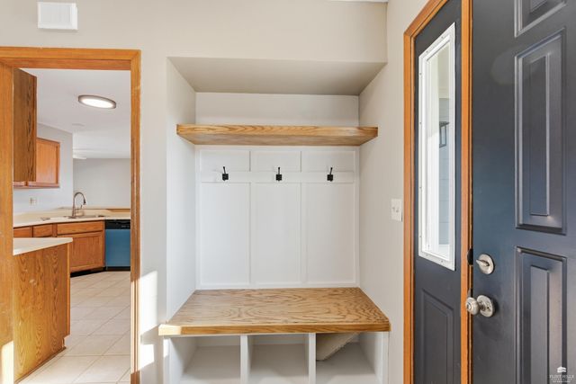 3324 Anderson Avenue, Manhattan, KS 66503