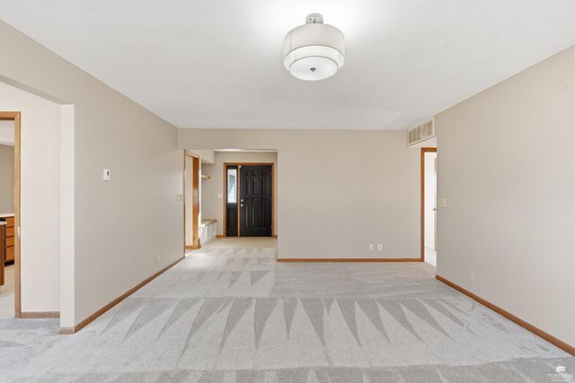 3324 Anderson Avenue, Manhattan, KS 66503