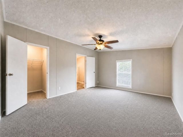 2183 Water Ridge Drive, Newport, MI 48166
