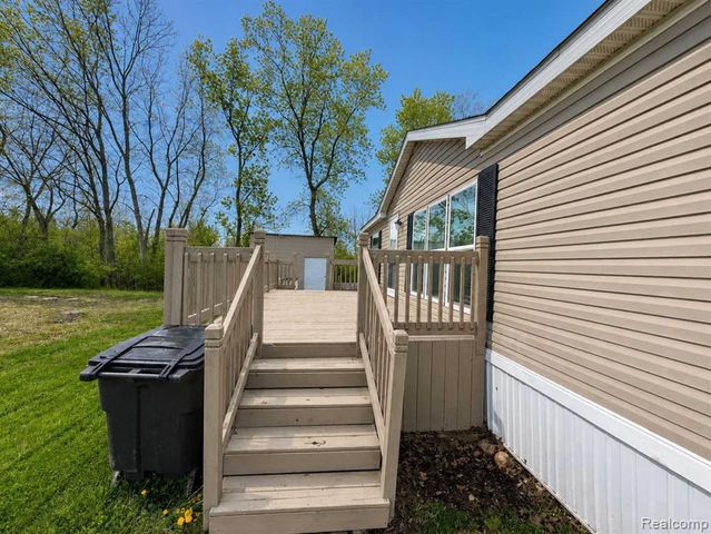 2183 Water Ridge Drive, Newport, MI 48166