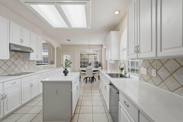 13427 Pin Oak Glen Lane, Cypress, TX 77429