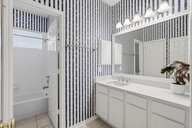 13427 Pin Oak Glen Lane, Cypress, TX 77429